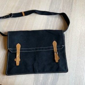 NWOT Gilles Berthoud Musette Bag - black waterproof canvas with leather details